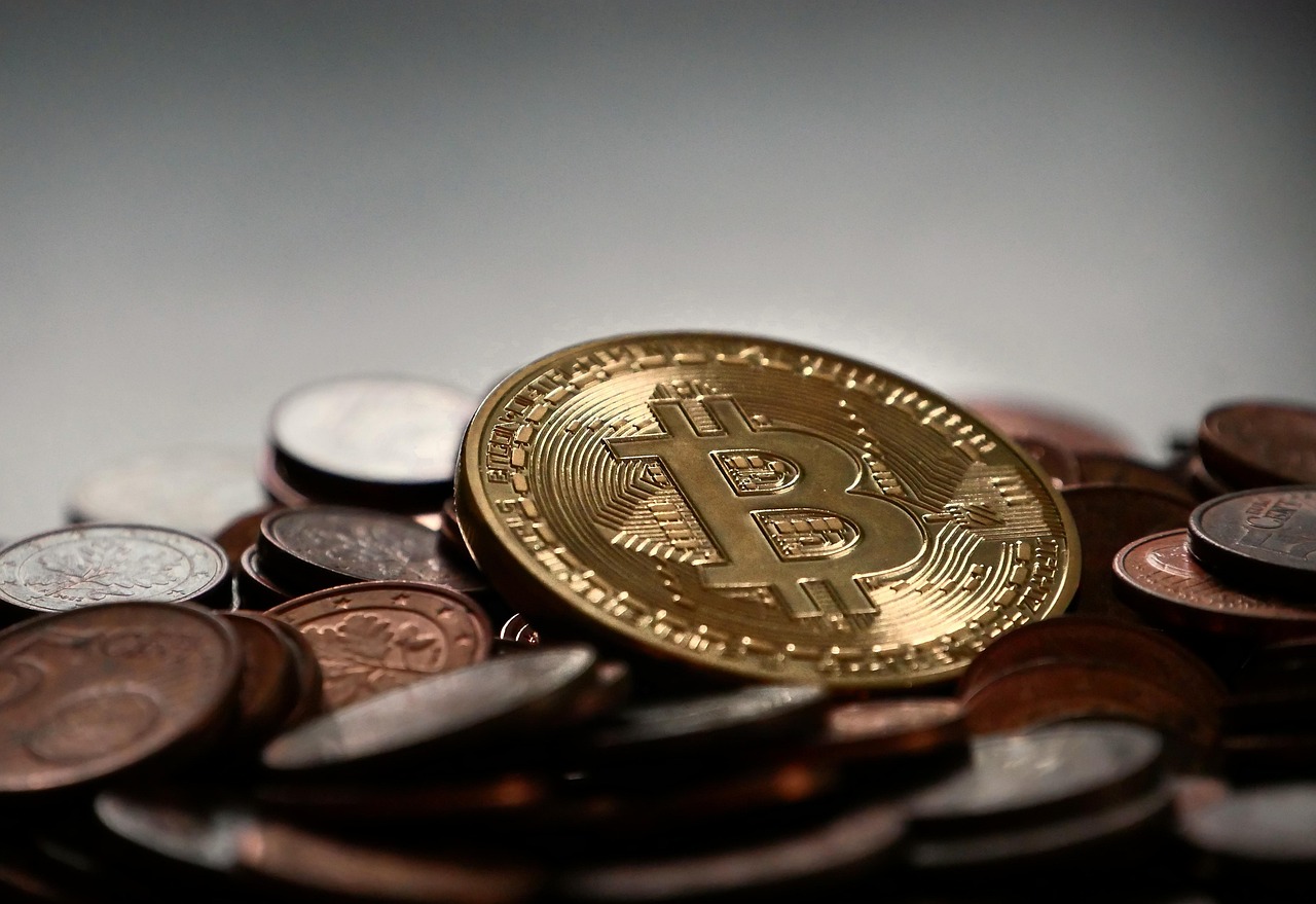 余弦：Hyperliquid上50倍杠杆巨鲸再以452万USDC做多ETH！爆仓价1391美元